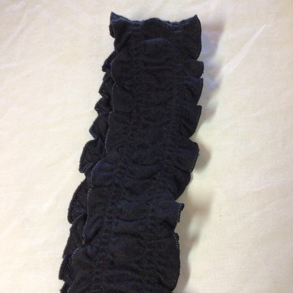 a.n.a. Black tank top - Picture 5 of 8